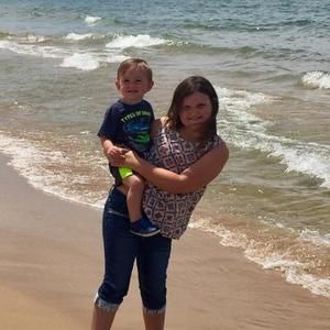 Meet your Posher, Roxanne